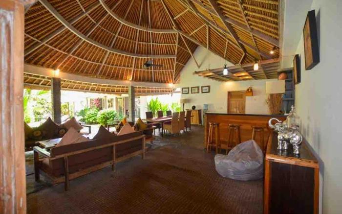 A cozy 3 bedrooms villa with pool