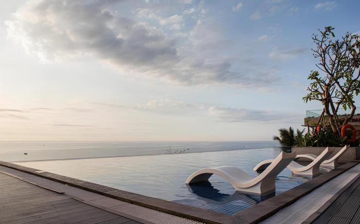 Mandala Oceanfront Driftwood Resort