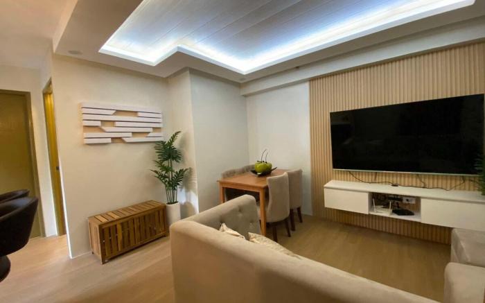 Pine Suites Tagaytay city Romjuls