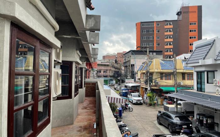 Yoyi Guesthouse