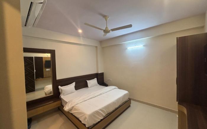 Goroomgo Altera Jaipur