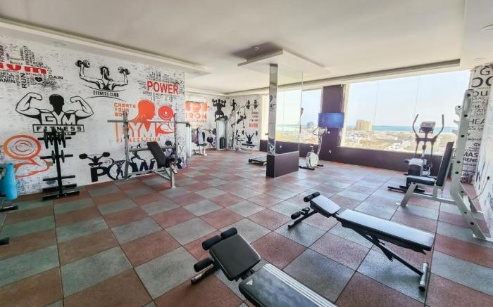 Holiday Al Khaleej Hotel