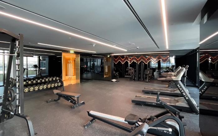 Luxury Top Floor Apt with Sea & Burj Khalifa View