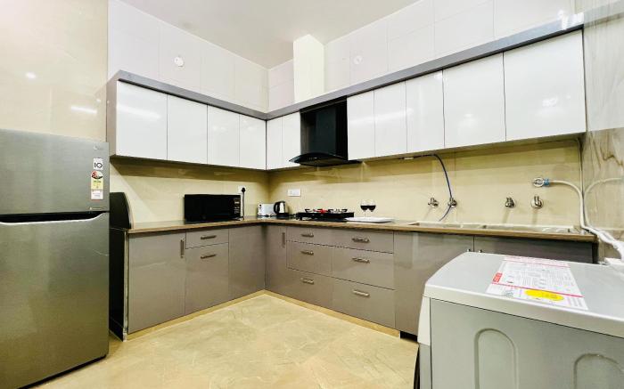 BluO Modern 2BHK Rohini - Parking , Balcony