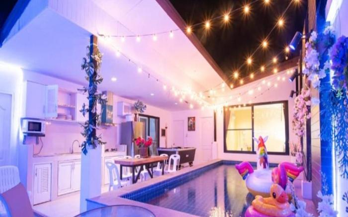 Hunter Hide Pool Villa