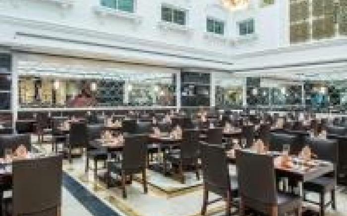 Dancenter Luxury Holiday International Dubai