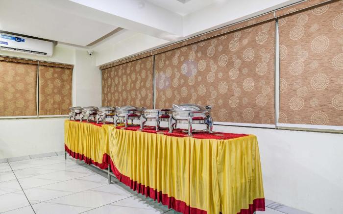 Super Townhouse Indore Junction