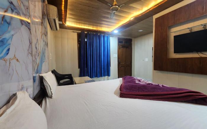 Hotel Saini Home Stay 