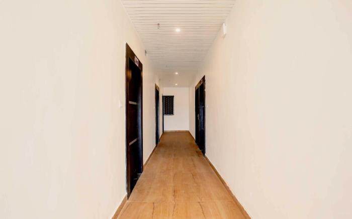 Super Townhouse Pahadiya