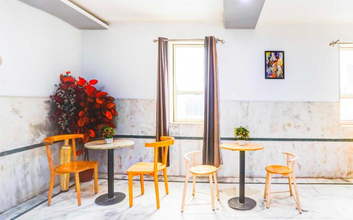 Super Hotel O Sector 110 Noida