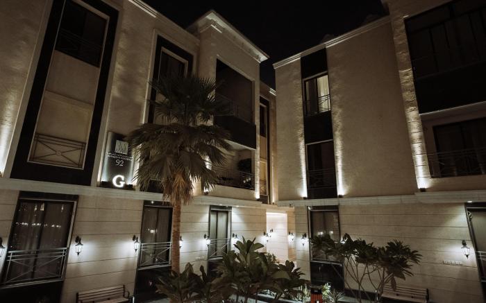 Riyadh luxury الياسمين 5