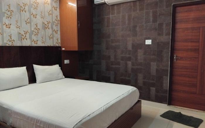 Townhouse Jawaharlal Nehru Stadium Chennai Central Formerly Akshaya Guest House