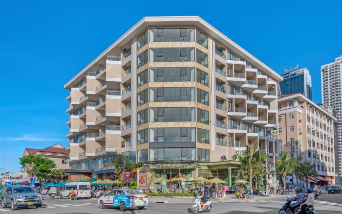 Cocorico Da Nang Beach Hotel
