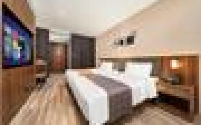 Home Inn Plus Harbin Central Street Saint Sophia Cathedral