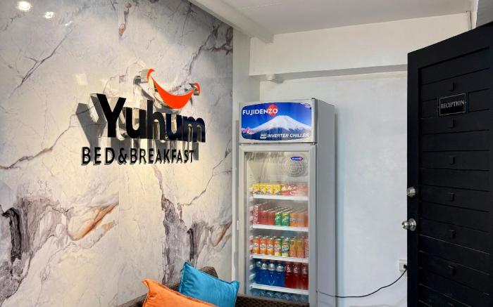 Yuhum Bed & Breakfast Bacolod