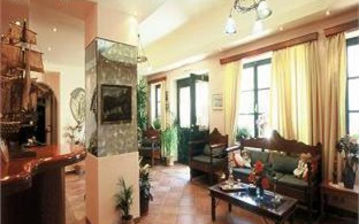 Apollon Hotel