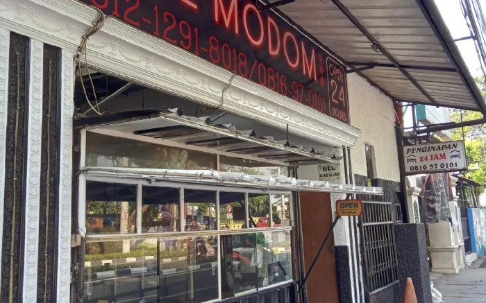 Modom Residence