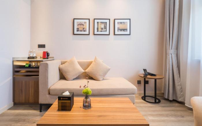 Home Inn Plus Shijiazhuang Zhengding Airport