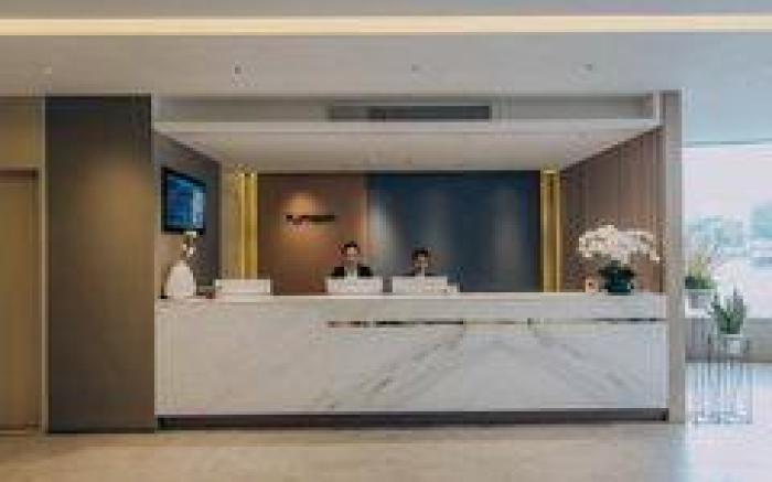 Home Inn Neo Yangzhou Jiangdu High-speed Railway East Station Golden Eagle Shopping Center Longcheng
