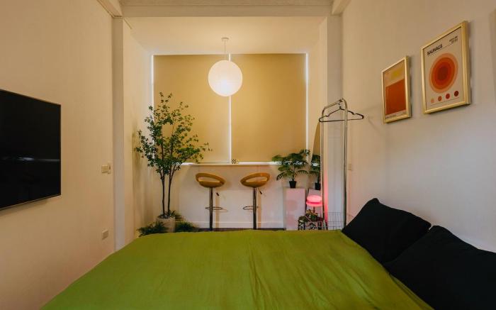 Timeless Corner*Hoan Kiem Lake*4BR*3WC*8  guests