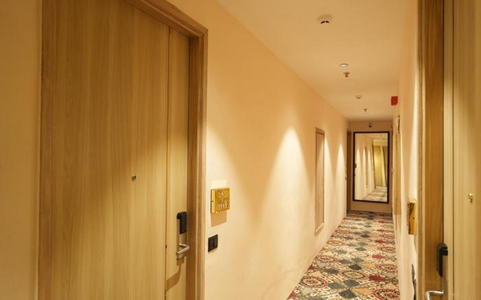 Levelup Plus Hotel Saffron Luxe
