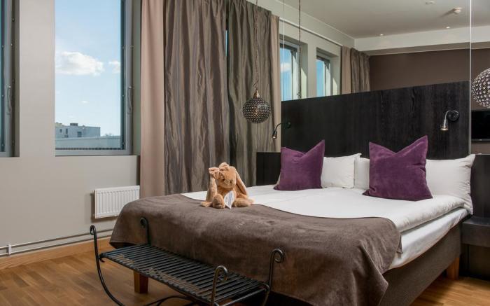Hotel by Maude Solna