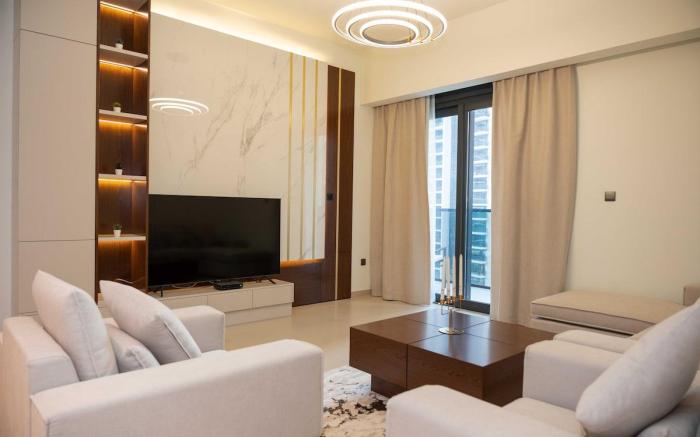 Elegant Style Brand new 2BDR in Heart of Downtown
