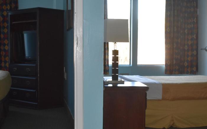 Guest Cottages Inn & Suites, Brunswick GA