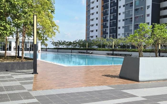 Alanis Suite KLIA 2 With Neflix