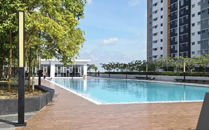 Alanis Suite KLIA 2 With Neflix