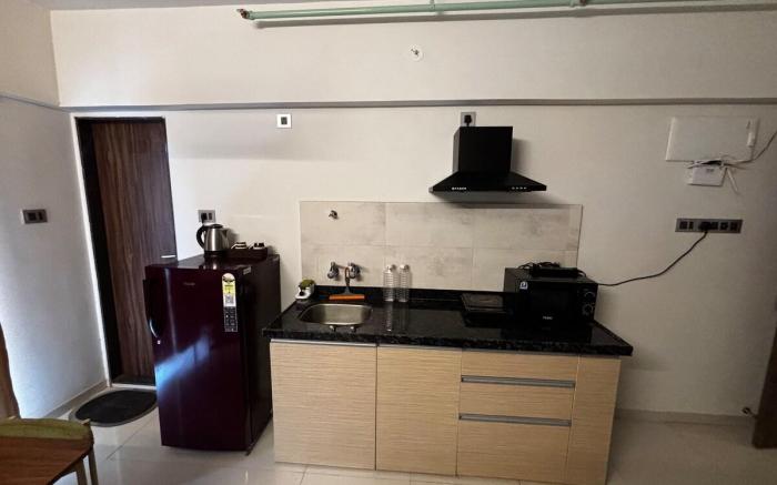 2.1.2 - Private Studio Apt.