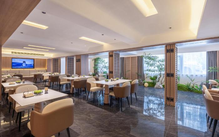 Atour Hotel Xuzhou Pengcheng Plaza Huanghe North Road