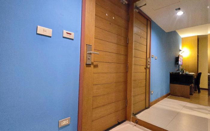 Bangkok NaNa BTS/Free WiFi/KING size bed/ 7-11