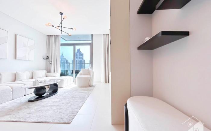 Burj Crown Luxury & style with Balcony & View