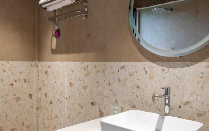Caasa Tranquilla-Canopy Cabin with Private Jacuzzi