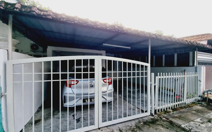 HOMESTAY TAMAN SEGAR (Muslim Only)