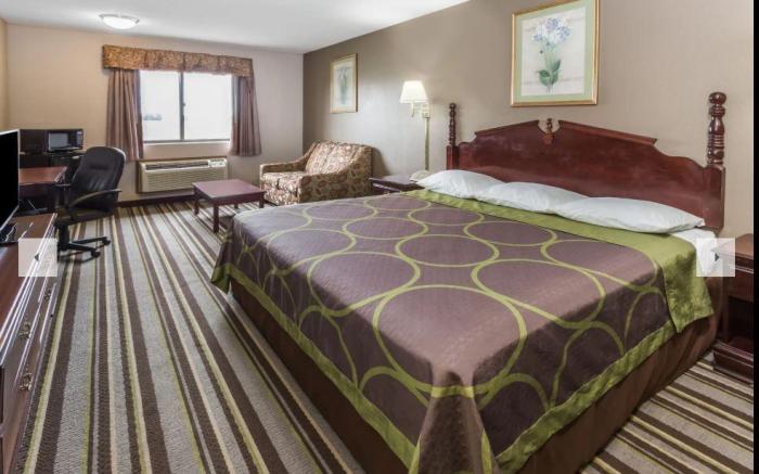 Super 8 by Wyndham Yorkville