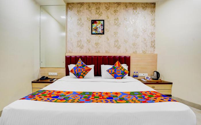 FabHotel Saineel - Nr. Juhu