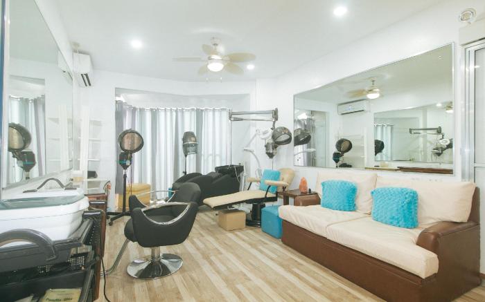 RedDoorz Premium @ Casa LenidaRose