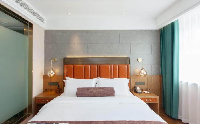 James Joyce Coffetel Xiangyang Ancient City Tanxi Road