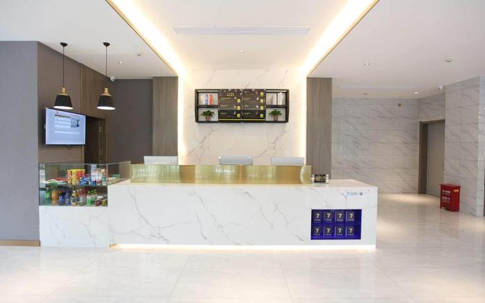 7 Days Inn Jingzhou Songzi Gaocheng Avenue