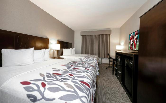 Red Roof Inn & Suites Newburgh – Stewart Airport/ West Point