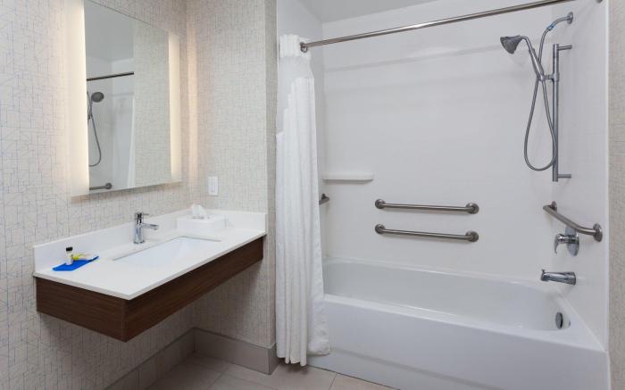 Holiday Inn Express Hotel & Suites Dothan North By IHG