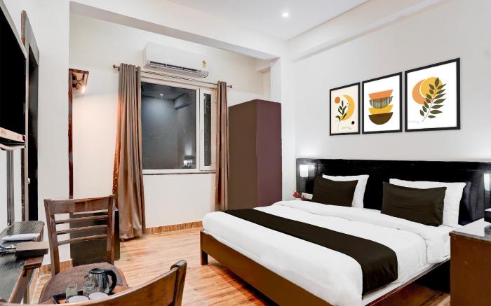 Palette Hotel and Resort Sarnath Temple