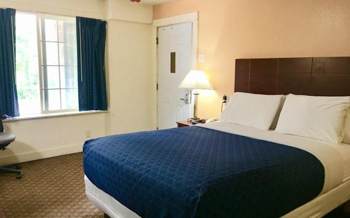 Passport Inn and Suites Middletown