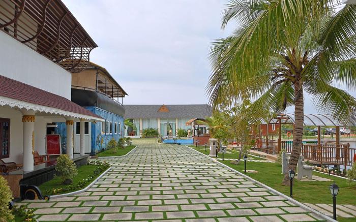 S Cross Munroe Island Resort