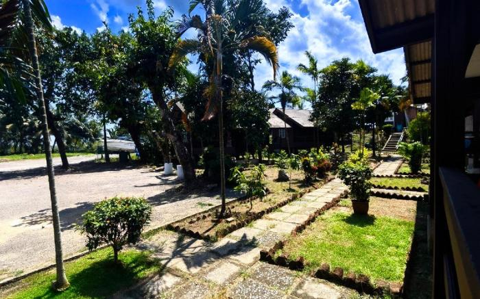 Marang Guesthouse Resort