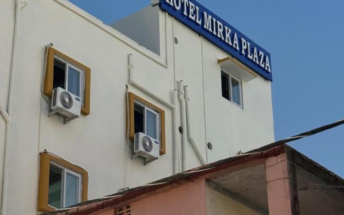 Hotel mirka plaza