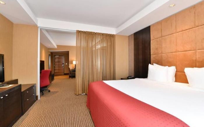 Edmonton Hotel & Convention Centre