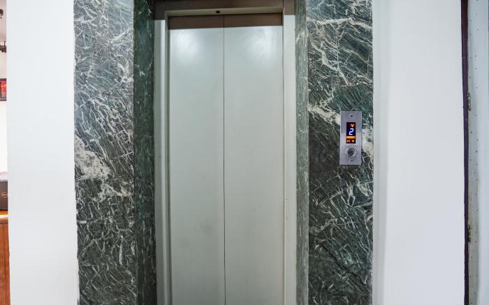 Hotel Luxeevista by Navodayans